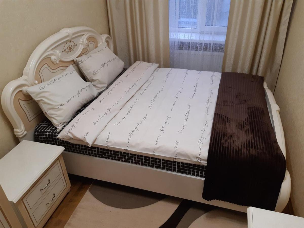 Двокімнатна Apartamento Shepetivka Exterior foto