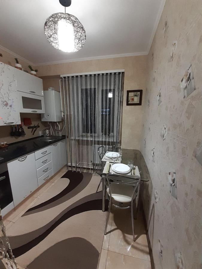 Двокімнатна Apartamento Shepetivka Exterior foto