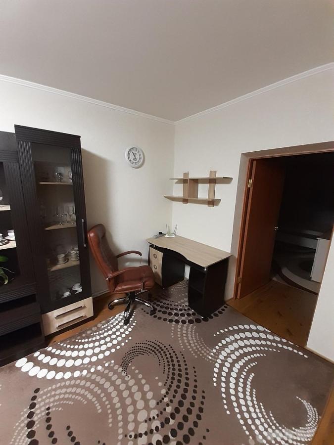 Двокімнатна Apartamento Shepetivka Exterior foto
